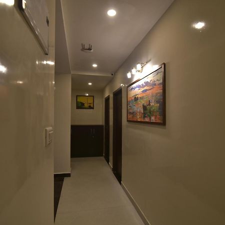 Address 24 Inn 벵갈루루 외부 사진
