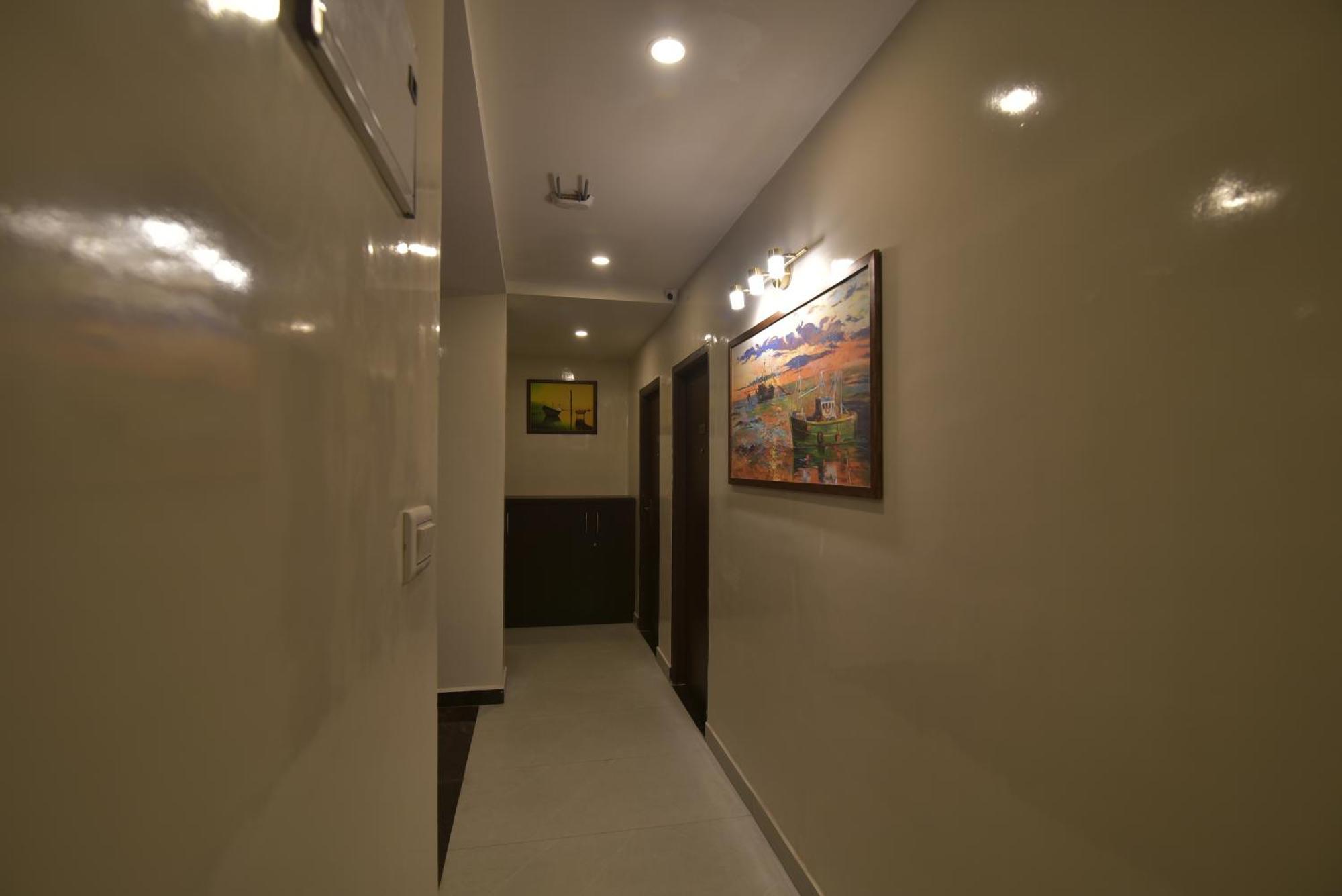 Address 24 Inn 벵갈루루 외부 사진