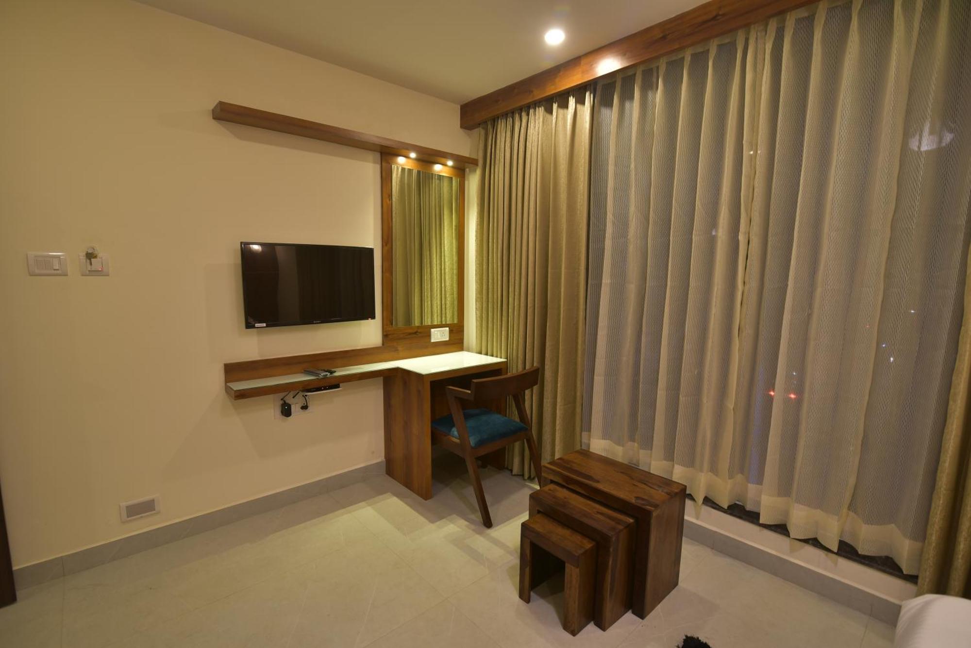 Address 24 Inn 벵갈루루 외부 사진