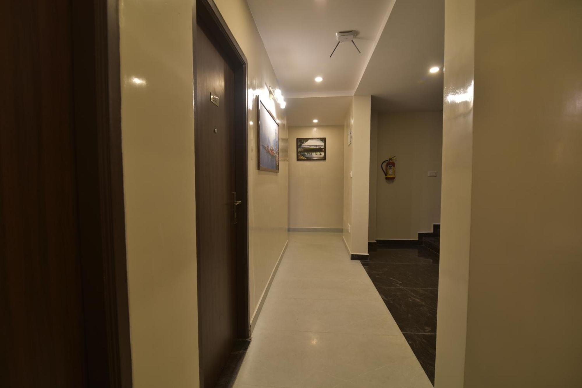 Address 24 Inn 벵갈루루 외부 사진