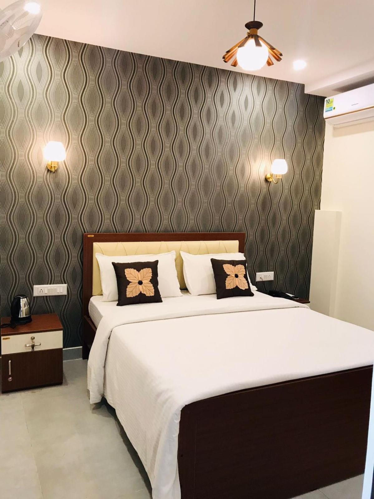 Address 24 Inn 벵갈루루 외부 사진